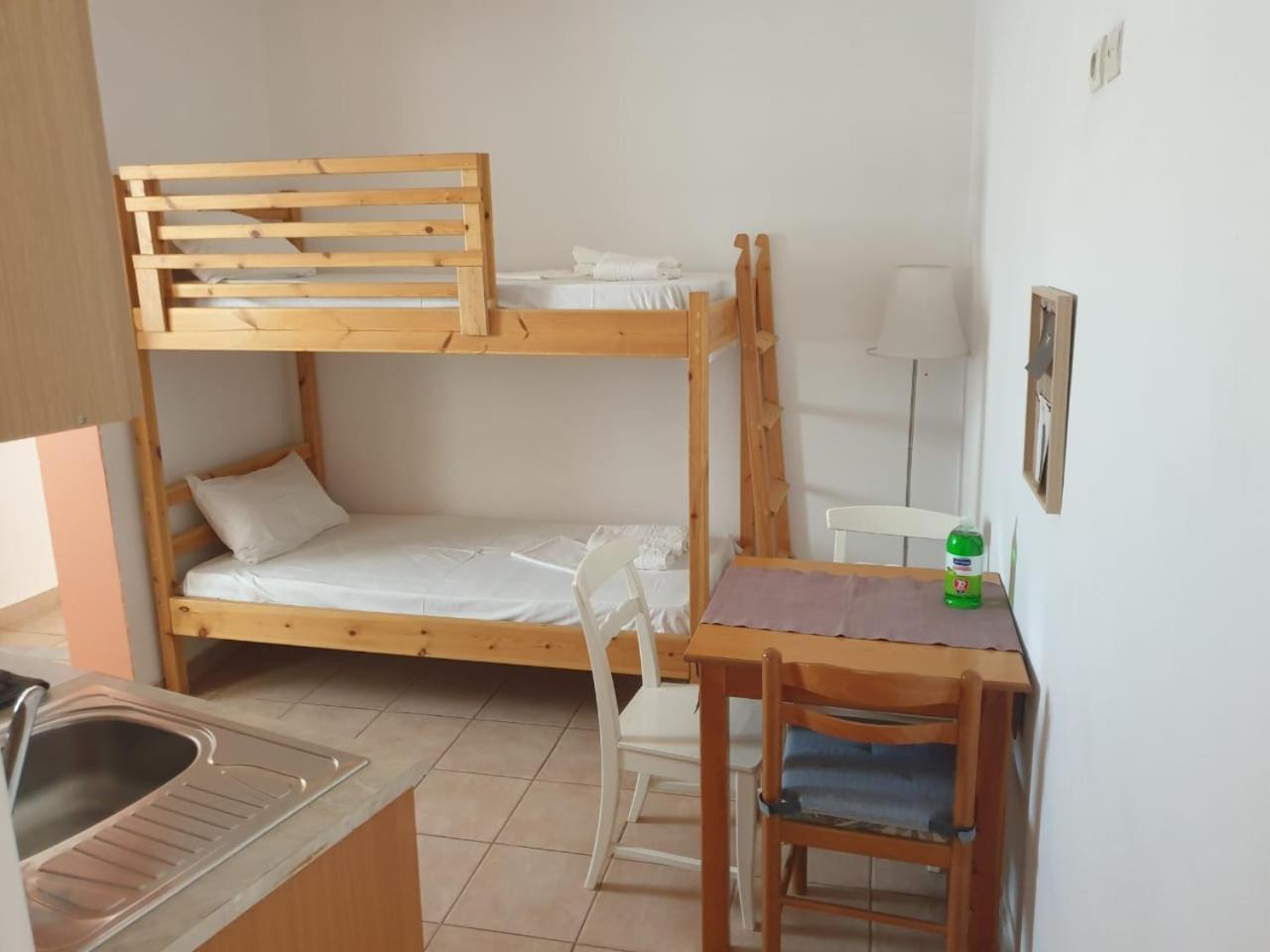 Studios Nina Amoopi Zimmer foto